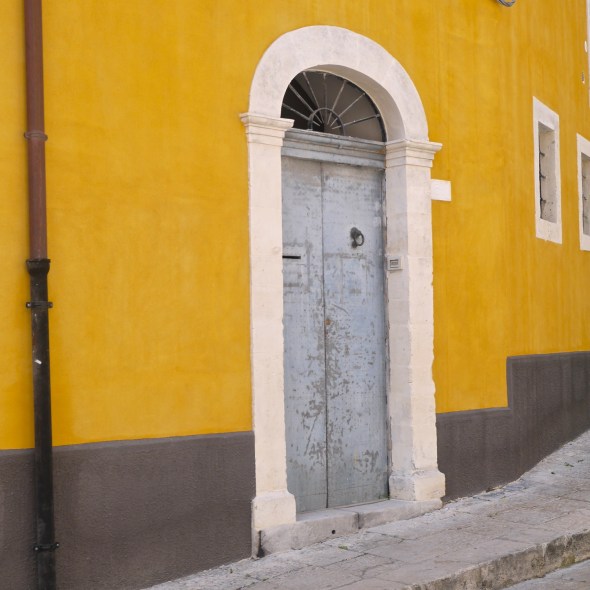 Ochre wall Ragusa